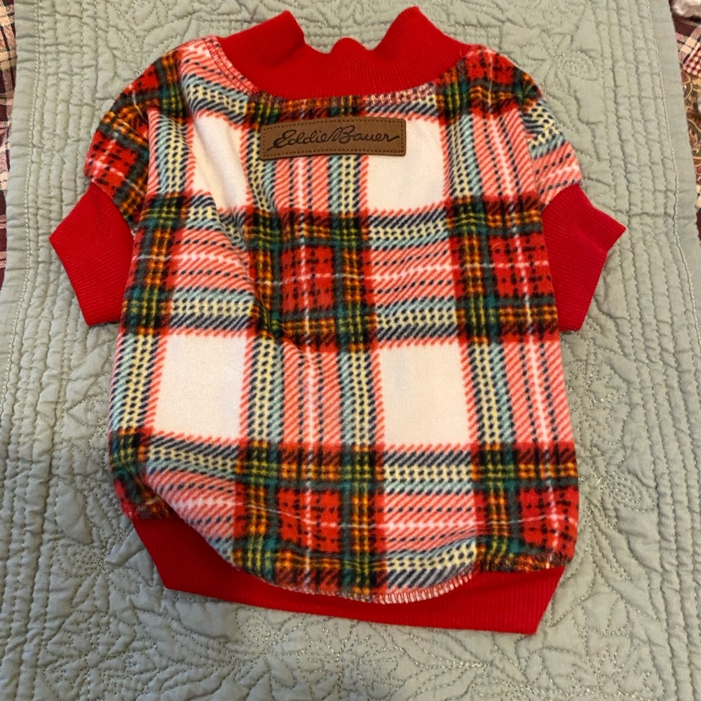 EDDIE BAUER Dog Xmas “Flannel Plaid Shirt” Size Small Red/Green Plaid NWOT